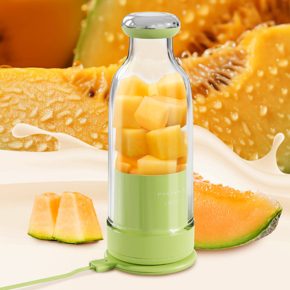 300ML Portable Blender – USB Rechargeable Mini Smoothie Maker with Magnet